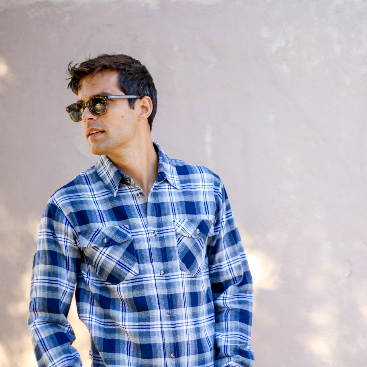 Walker Men’s Flannel Shirt – Classic & Cozy