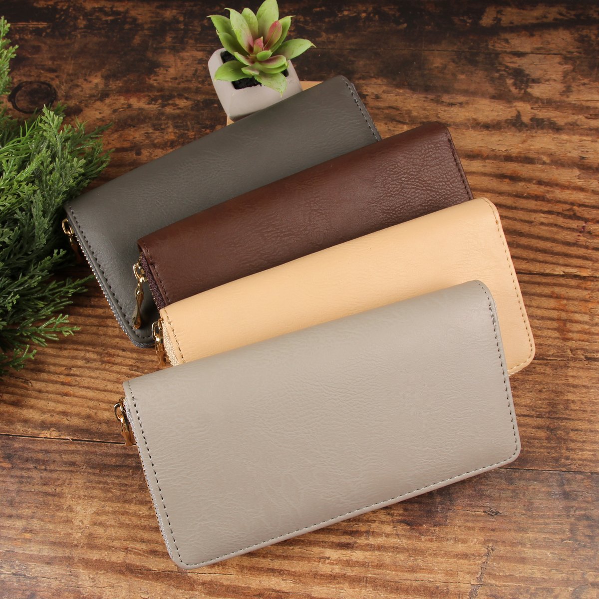Classic Zip-Around Wallet