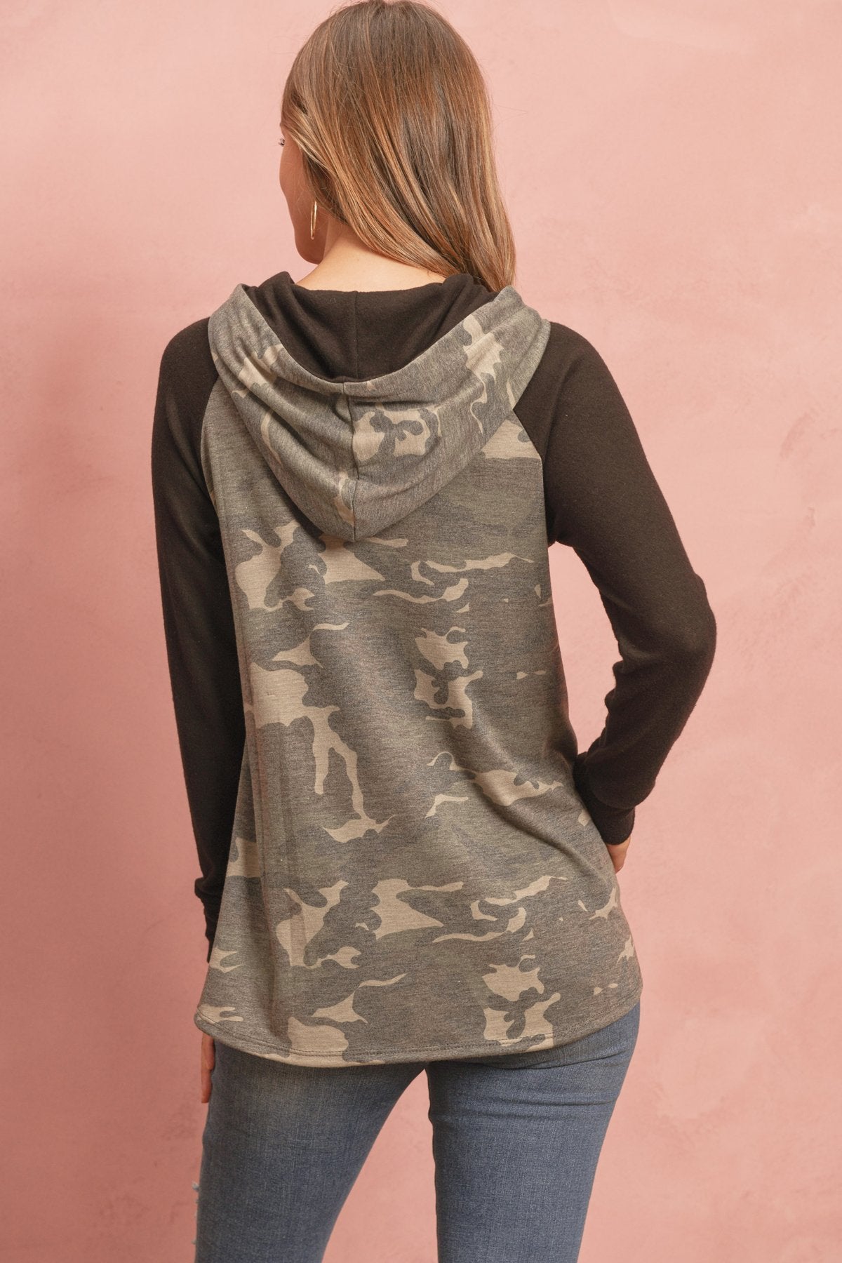 Camouflage Hacci Hoodie with Contrast Sleeves & Drawstrings